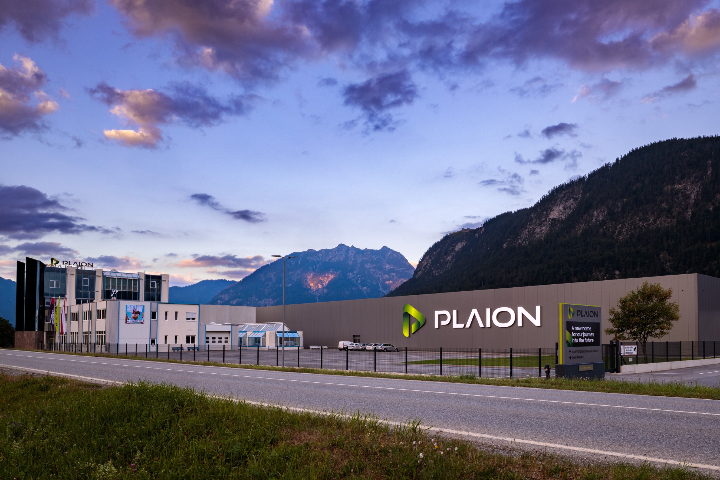 Plaion